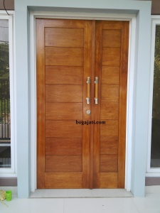 Kayu Kamper Oven