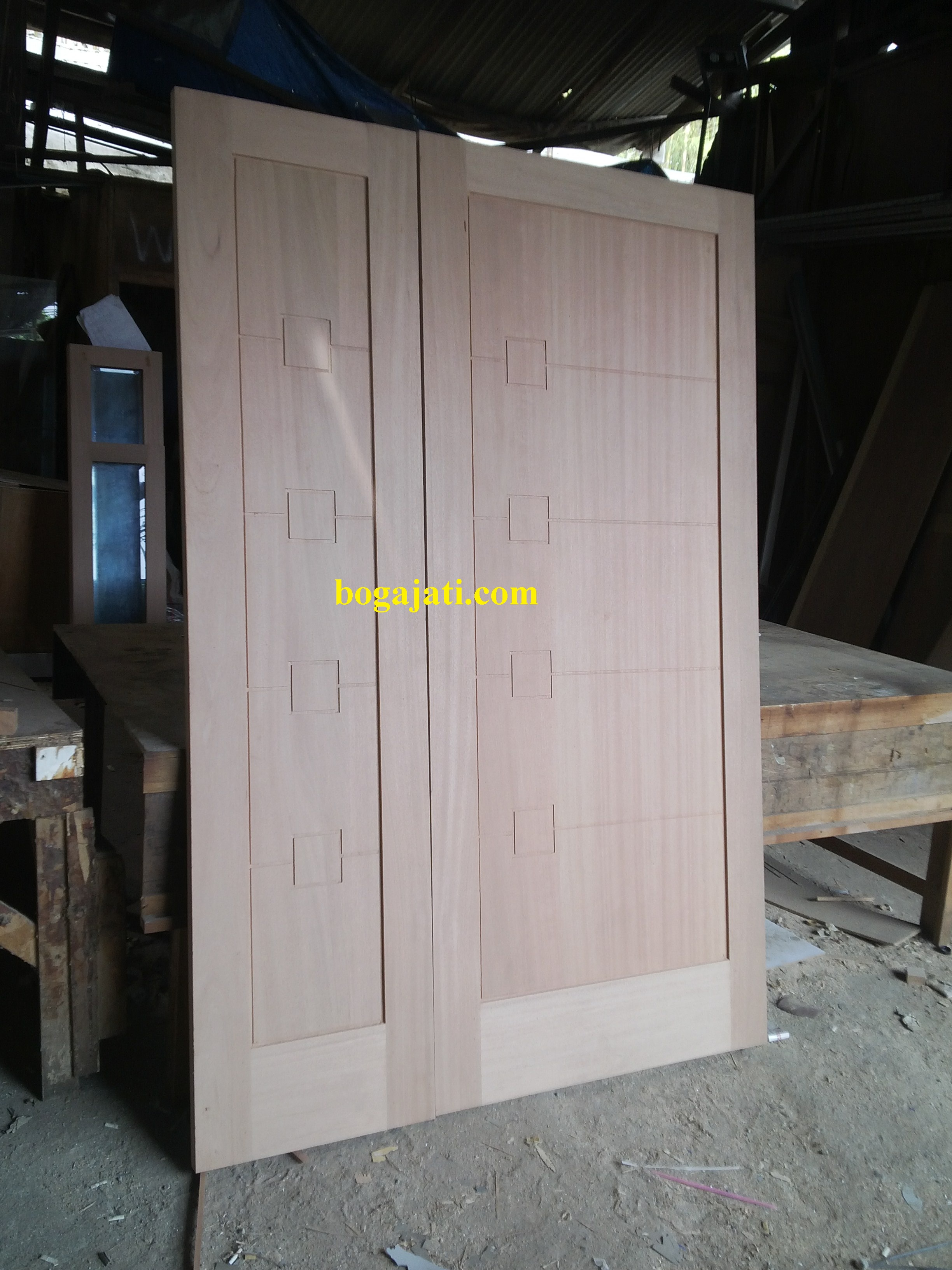 pintu minimalis kayu kamper