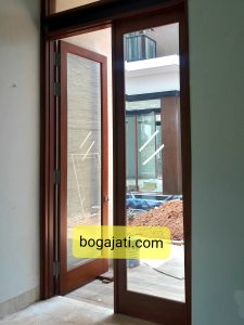 Pintu Kaca Frame Kayu Merbau Oven