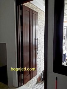 Pintu Minimalis Kayu Kamper