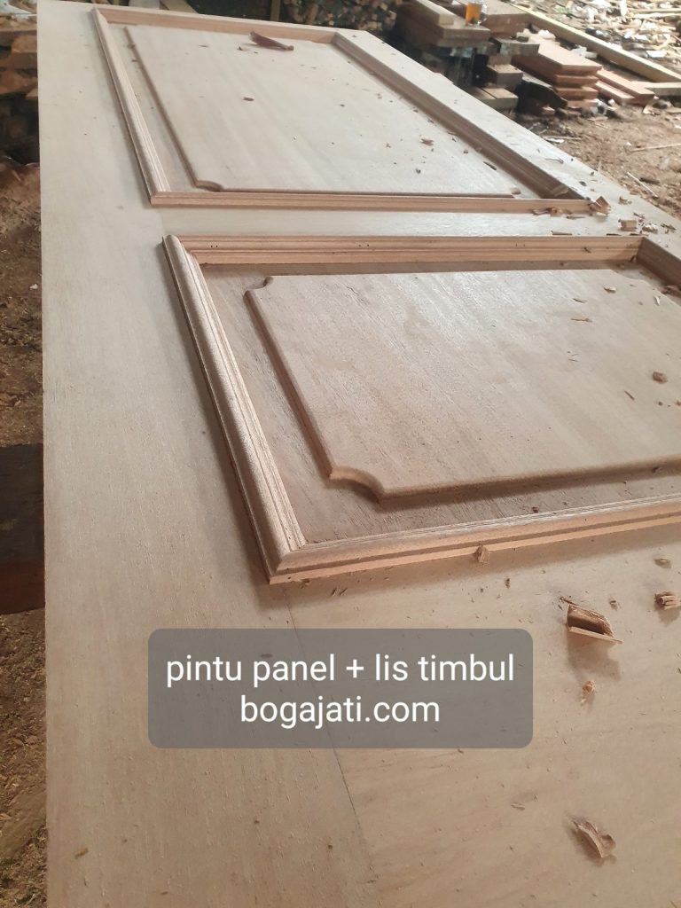 pintu panel lis timbul